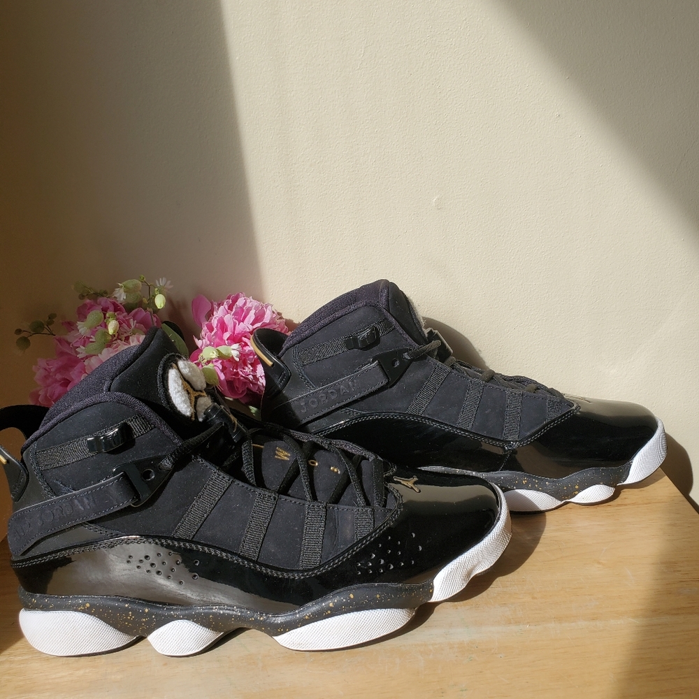 Air Jordan 6 Rings 'Black Metallic Gold'